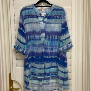 Chico’s Size 2 ( 12/14) Short Sleeve Faux Blue Tie Dyed Tunic